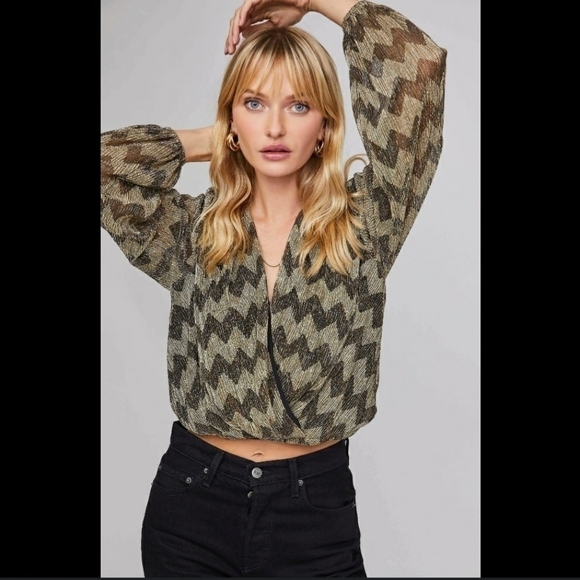 A S T R THE LABEL PRIMADONNA CHEVRON WRAP TOP - Picture 2 of 16